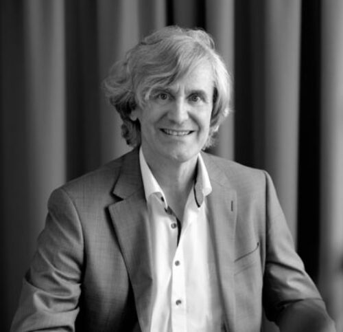 Schwarz-Weiß-Portrait von Andreas Schöfbeck.