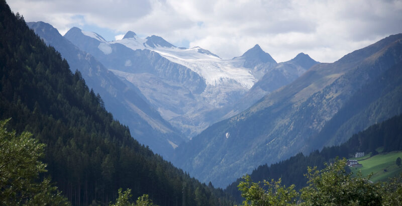 Panoramaaufnahme des Stubaitaler Gletschers