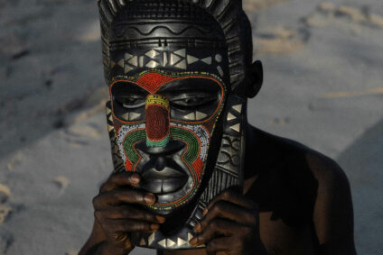 Indigene Holzmaske