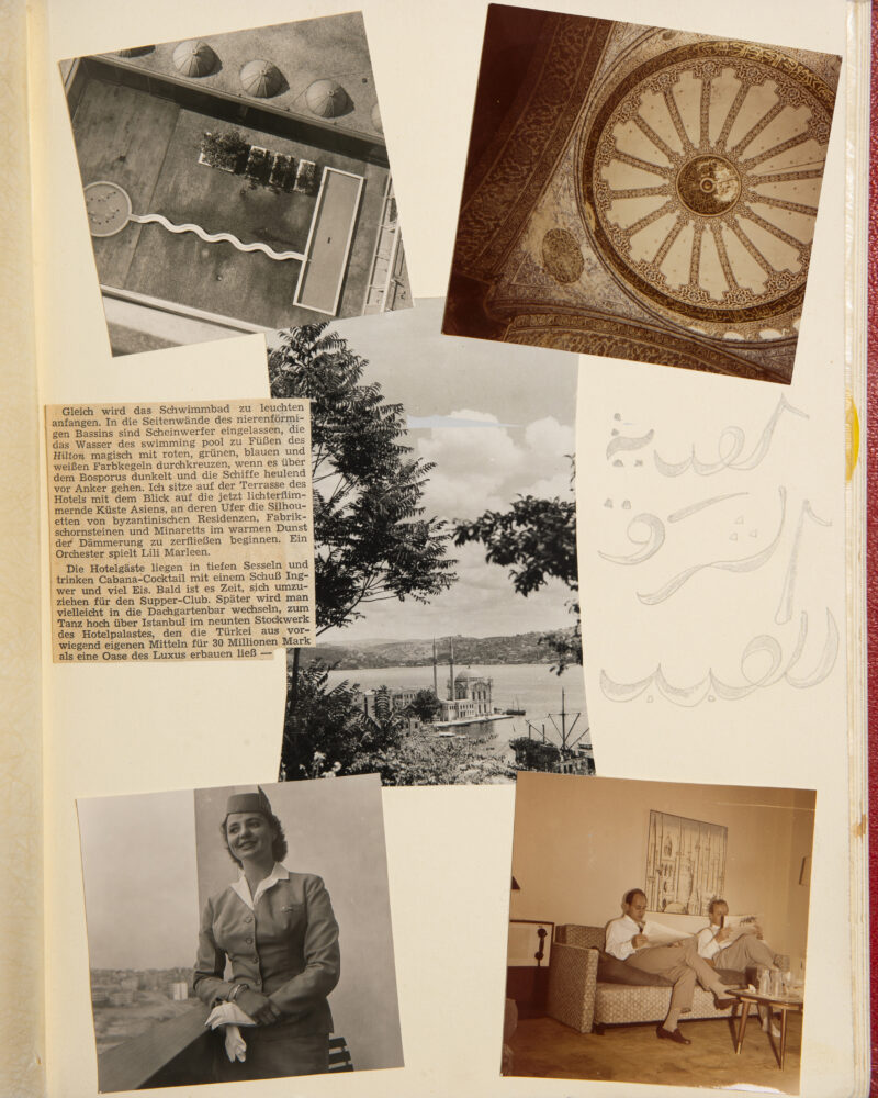 Collage aus alten Fotos: architektonische Details (eine Decke mit Radornament, ein Innenhof), Landschaftsaufnahme mit Bäumen, arabische Schrift, Porträts von Männern und Frauen sowie eine Aufnahme von zwei Personen im Wohnzimmer.