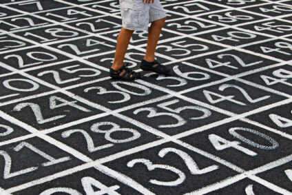 Hellmich – Der Mensch zwischen den Zahlen