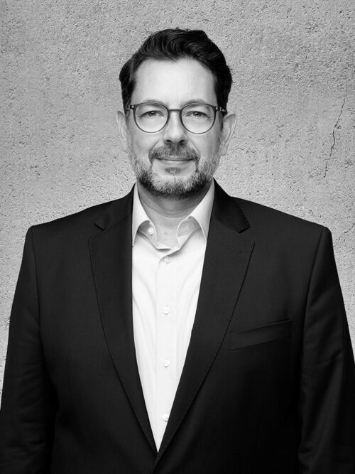 Schwarz-weiss Porträt von Jörg Witte.