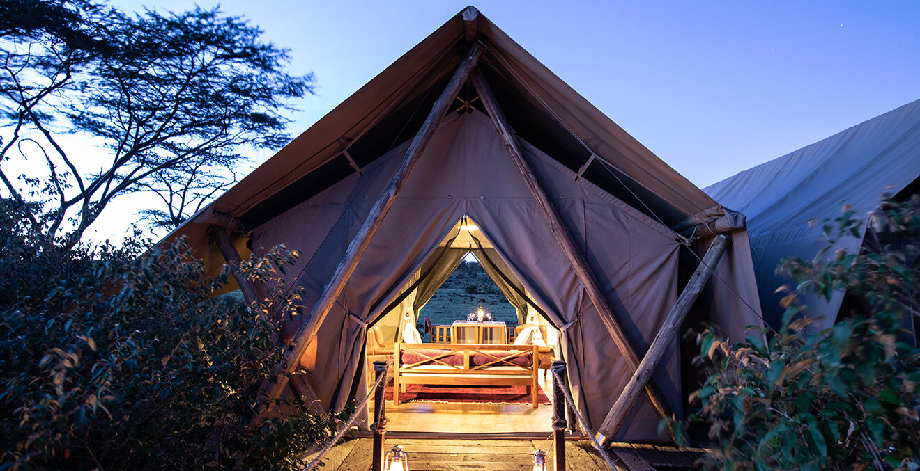 Blick in ein Zelt des GreatPlains-Kenya-MaraNyikaCamps,