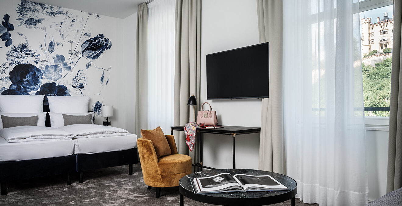Das Lisl-Zimmer-DLX im AMERON-Neuschwanstein-Alpsee-Spa-&-Resort.
