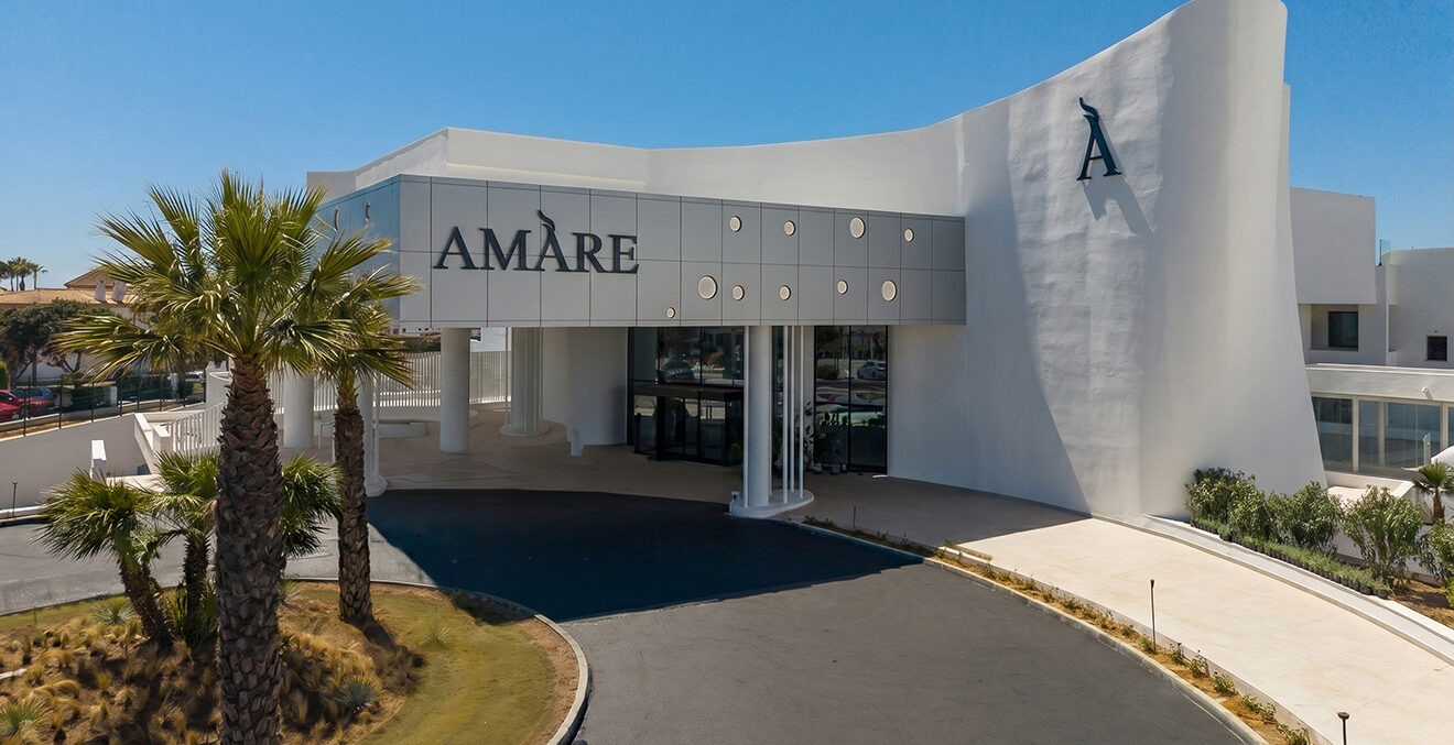 Auffahrtsstrasse zum Hotel Amàre.